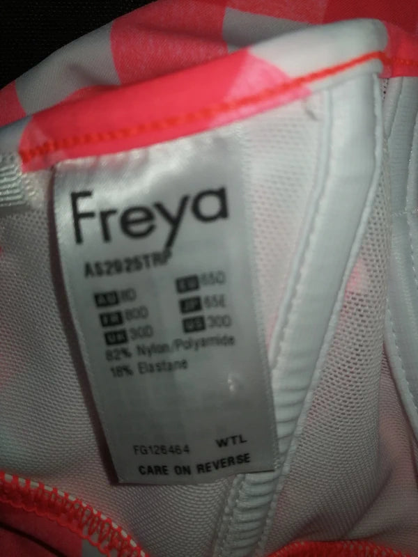 ,,FREYA" trijų dalių maudymosi kostiumėlis (XS dydis).