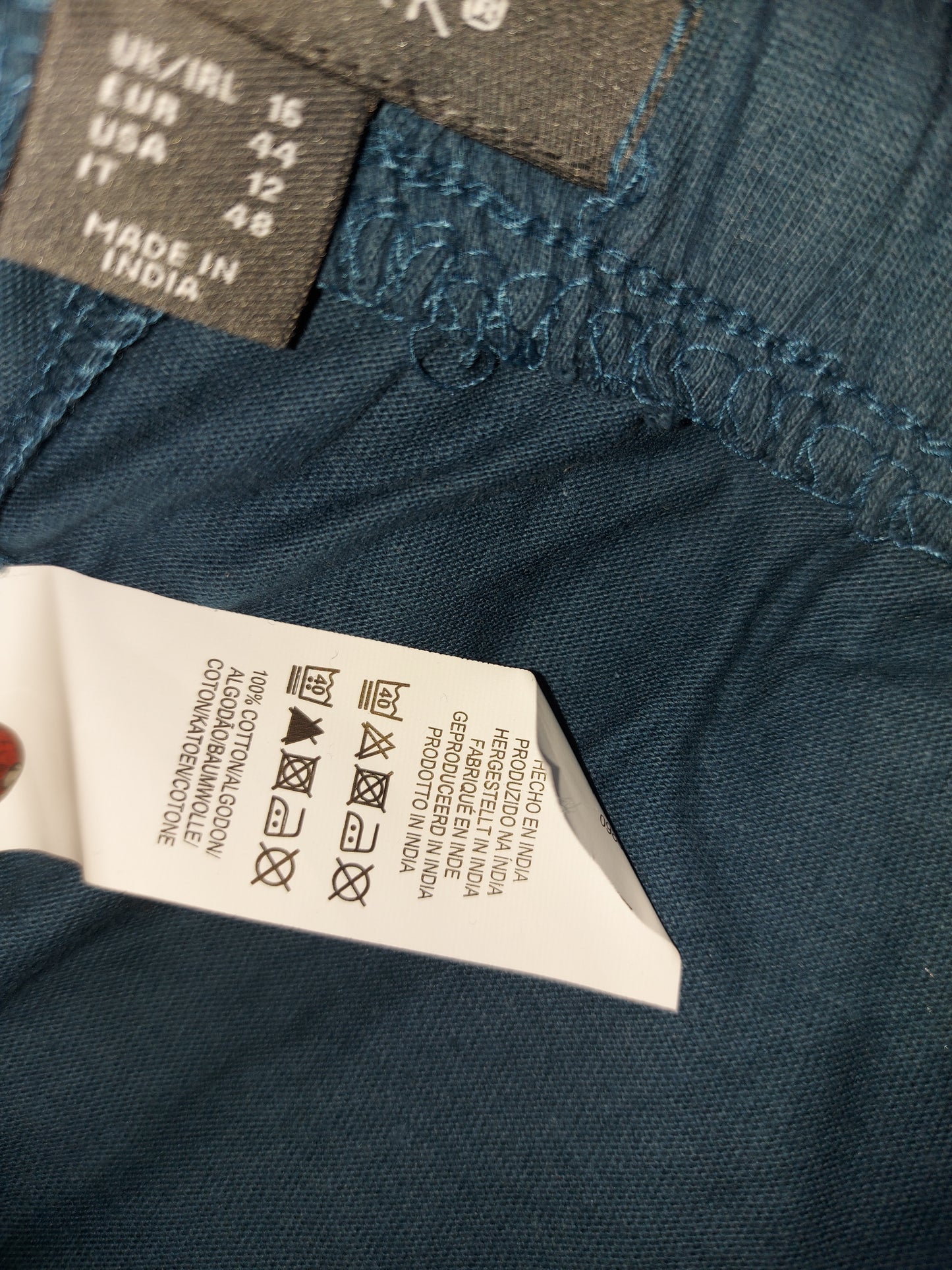 ,,Primark" šortai (44 dydis).