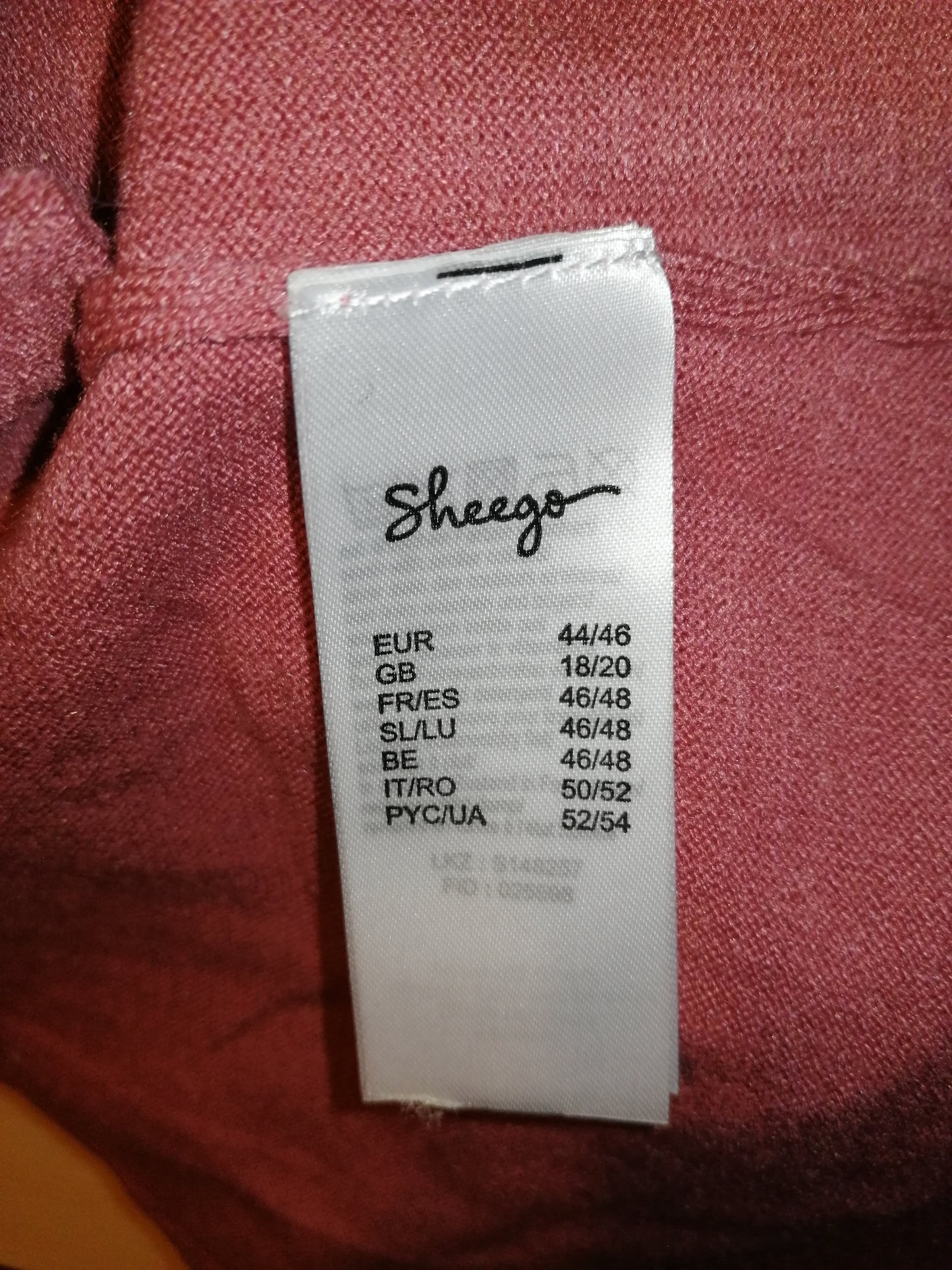 ,,Sheego" nestoras, bet šiltas, kardiganas (44-46 dydis).