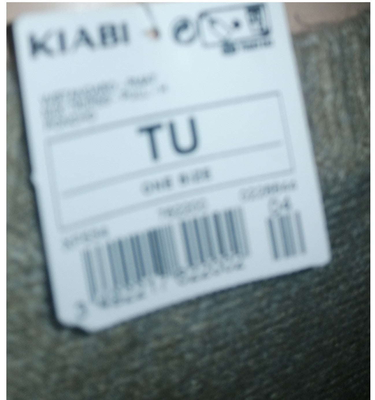 ,,KIABI" universalaus dydžio šiltas užmestukas.