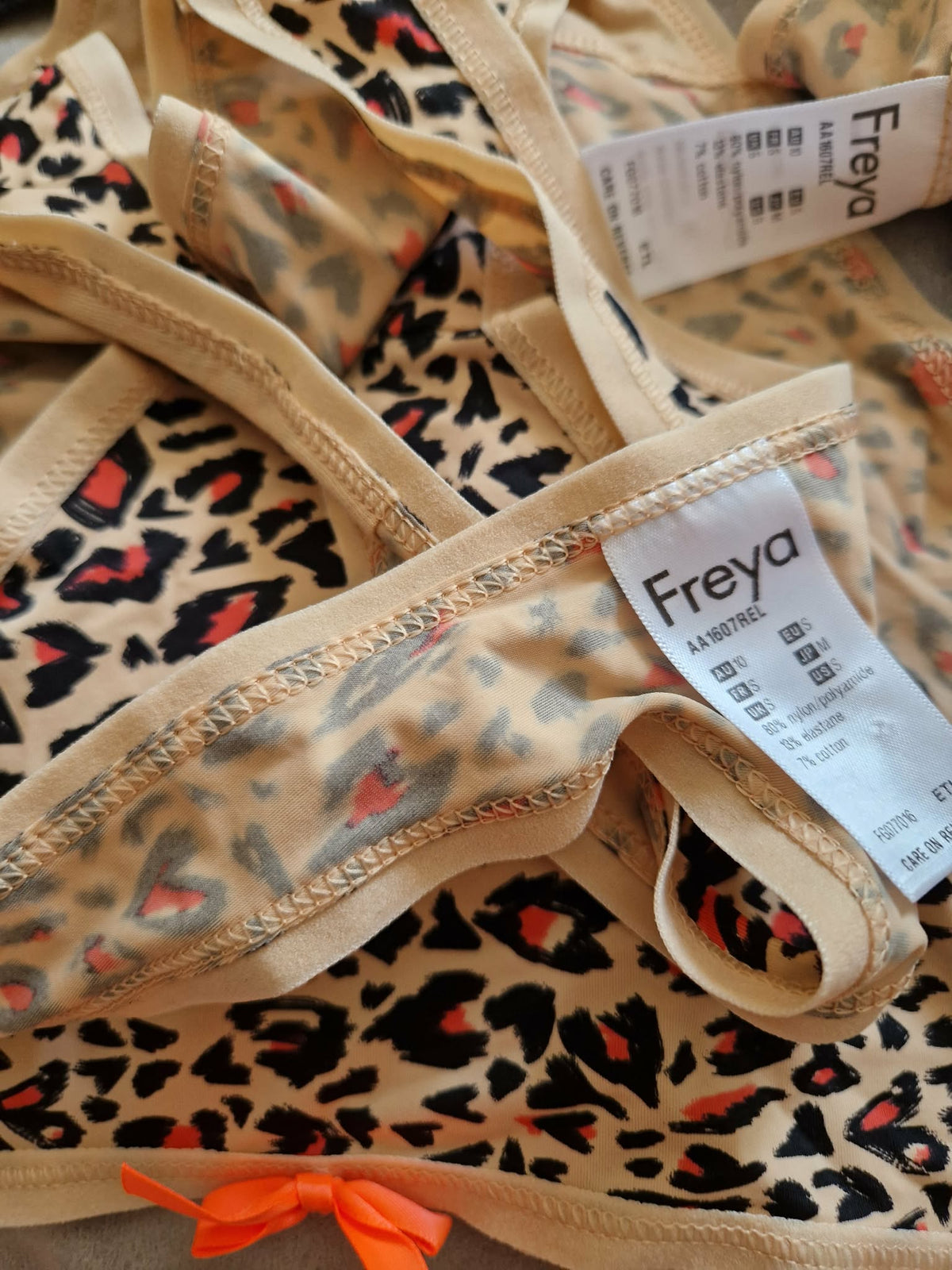 ,,FREYA" patogus stringai (S-M dydis).