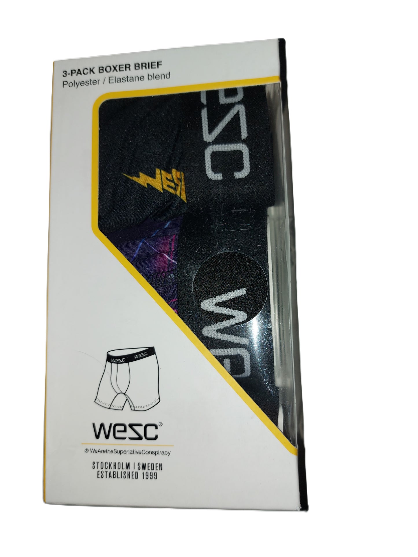 ,,WESC" trumpikės.