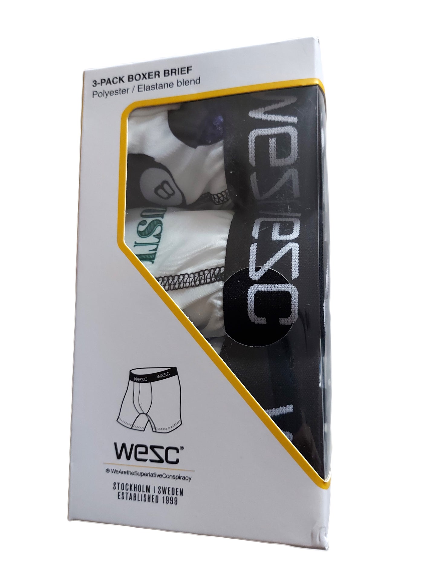 ,,WESC" trumpikės.