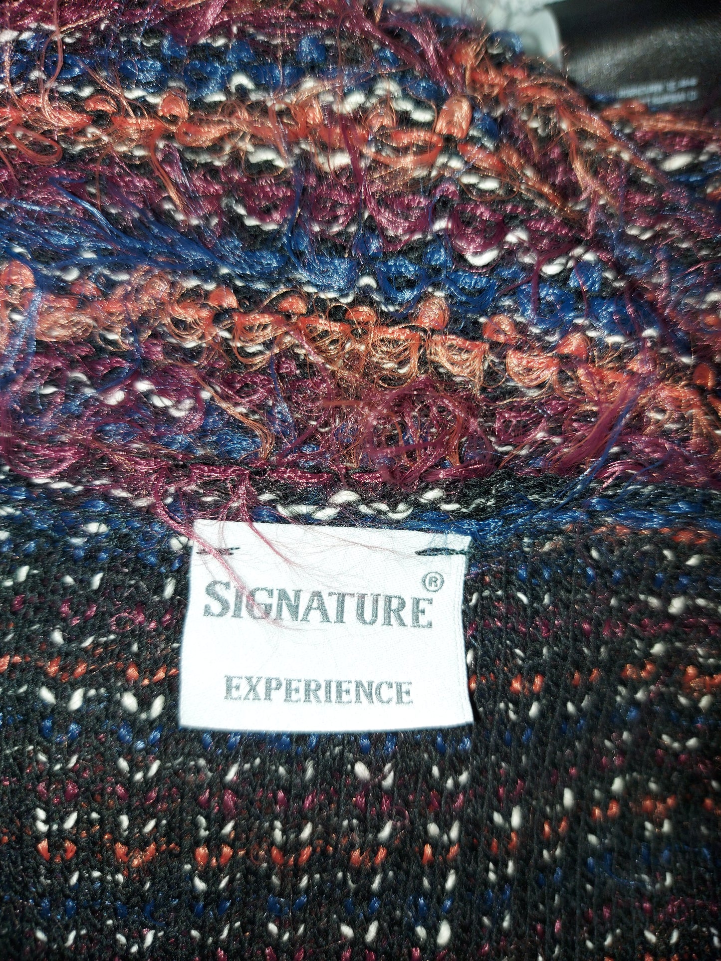 ,,Signature" megzta liemenė su pūku(M dydis).