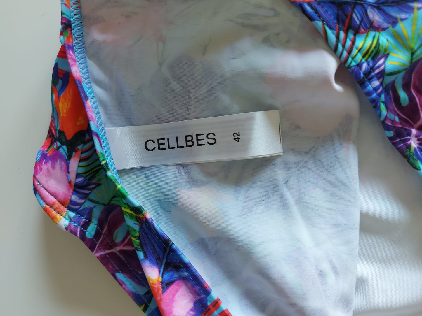 ,,Cellbes" maudymosi kelnaitės (42 dydis).