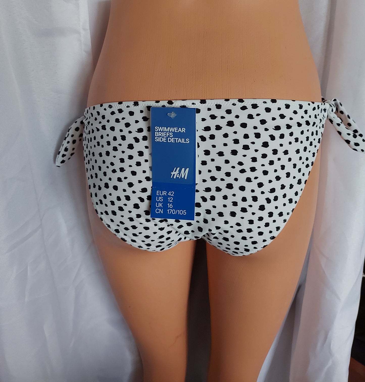,,H&M" maudymosi kelnaitės (42 dydis).