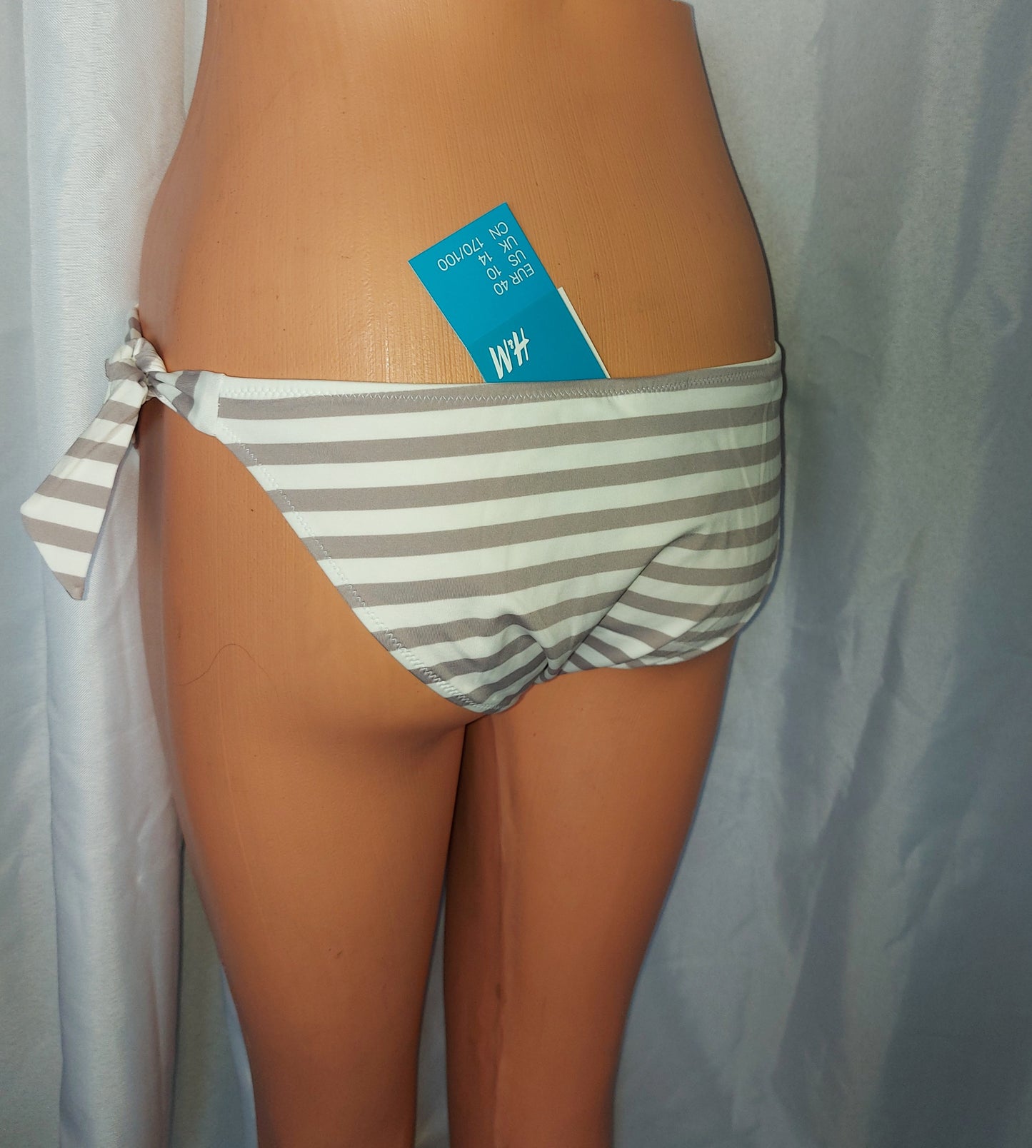,,H&M" maudymosi kelnaitės (34; 40 dydis).