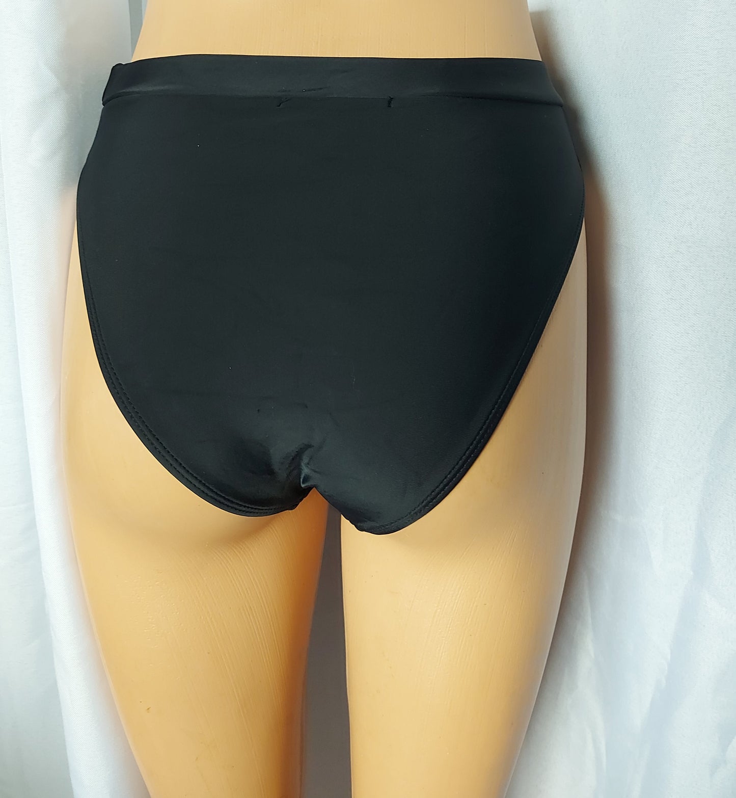 ,,Missguided" maudymosi kelnaitės (36 dydis).