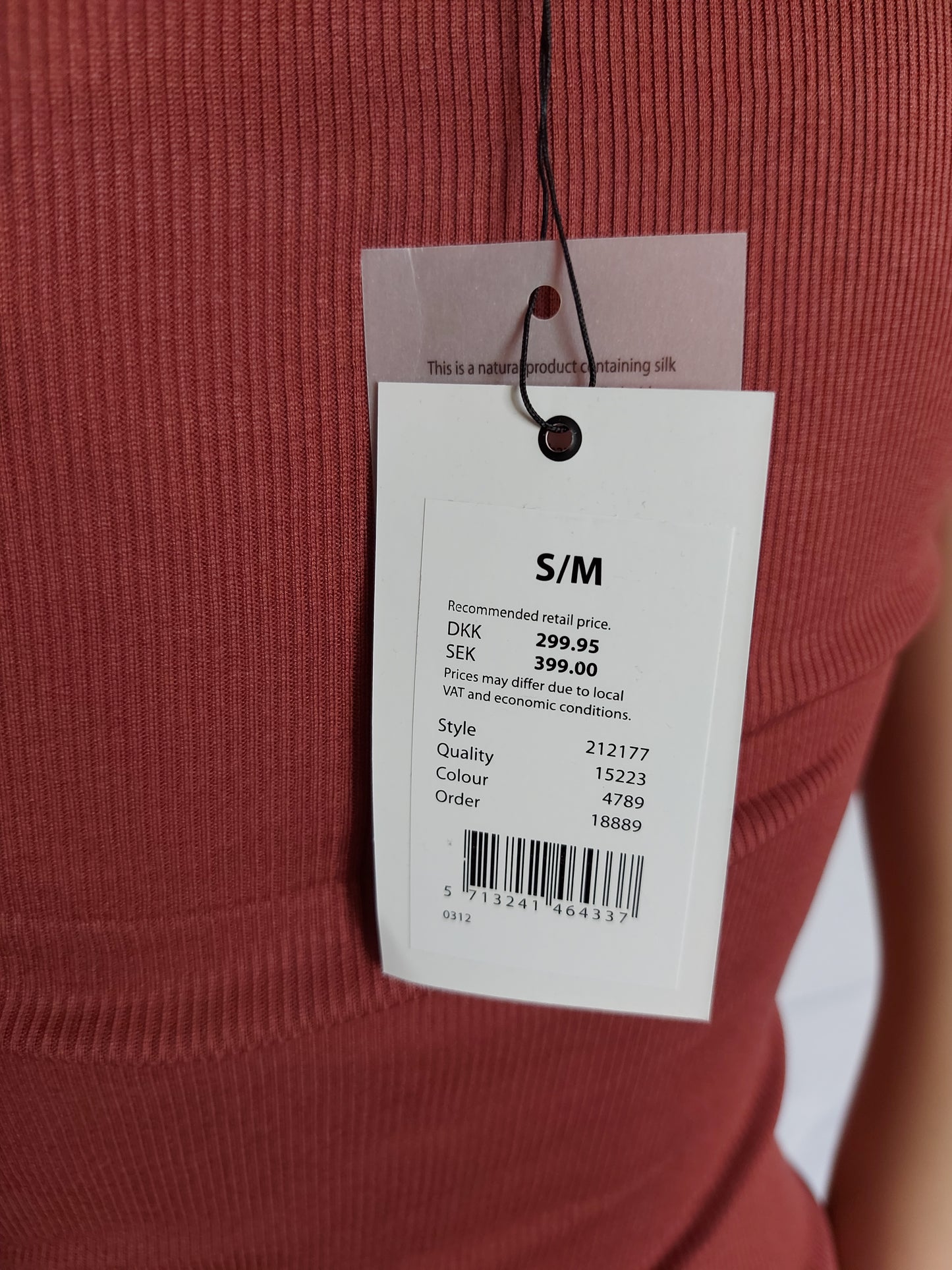 ,,JENSEN" trikotažiniai marškinėliai su šilku (S-XL dydis).