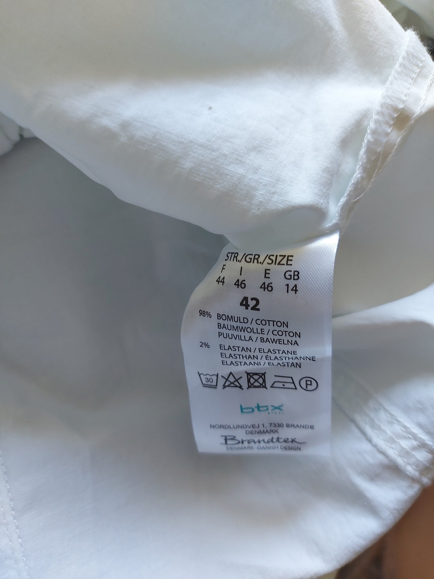 ,,Brandtex" medvilninis, nestoros medžiagos švarkas (42-44 dydis).