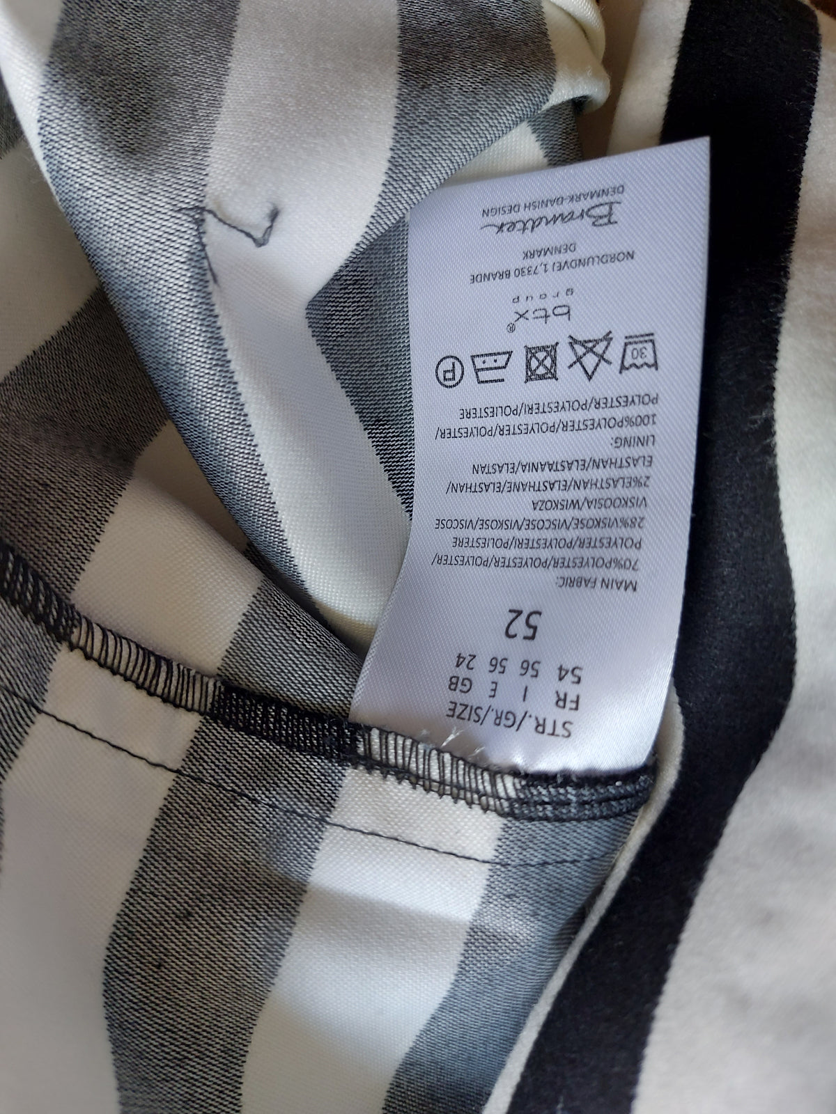 ,,Brandtex" berankovė suknute 52-54 dydis).