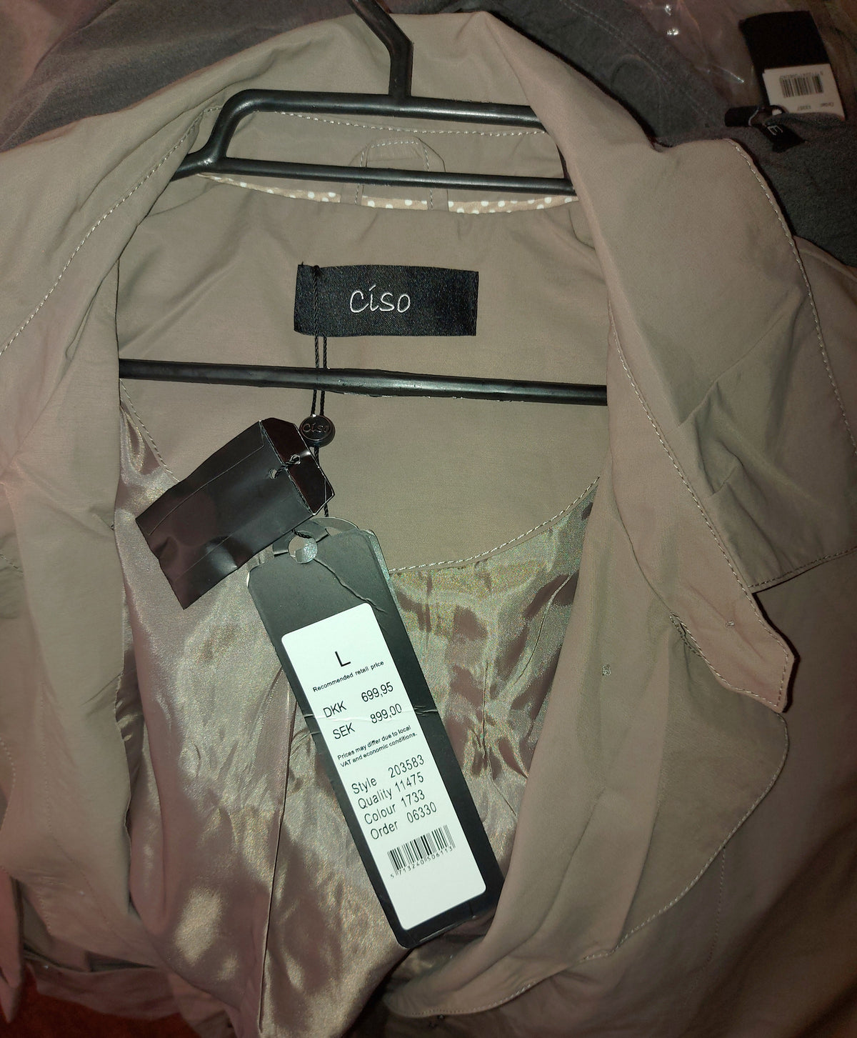 "Ciso" trumpas lietpaltis-striukė (L-4XL dydis).