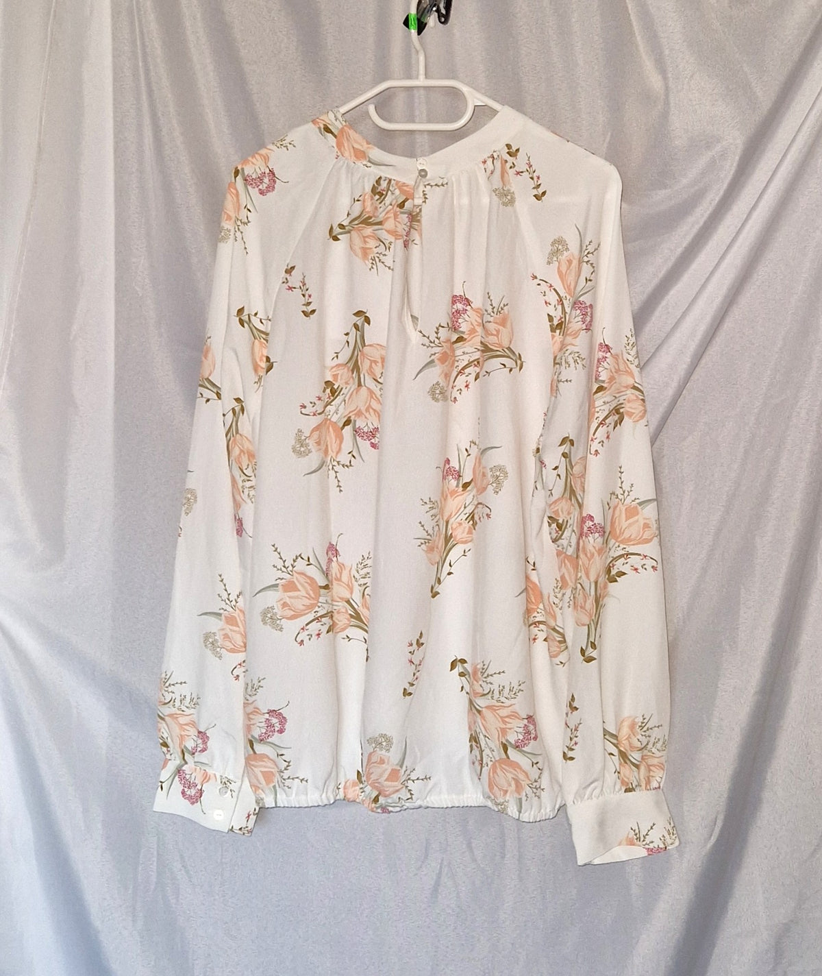 ,,DOROTHY PERKINS" daili palaidinė su guma (48 dydis).
