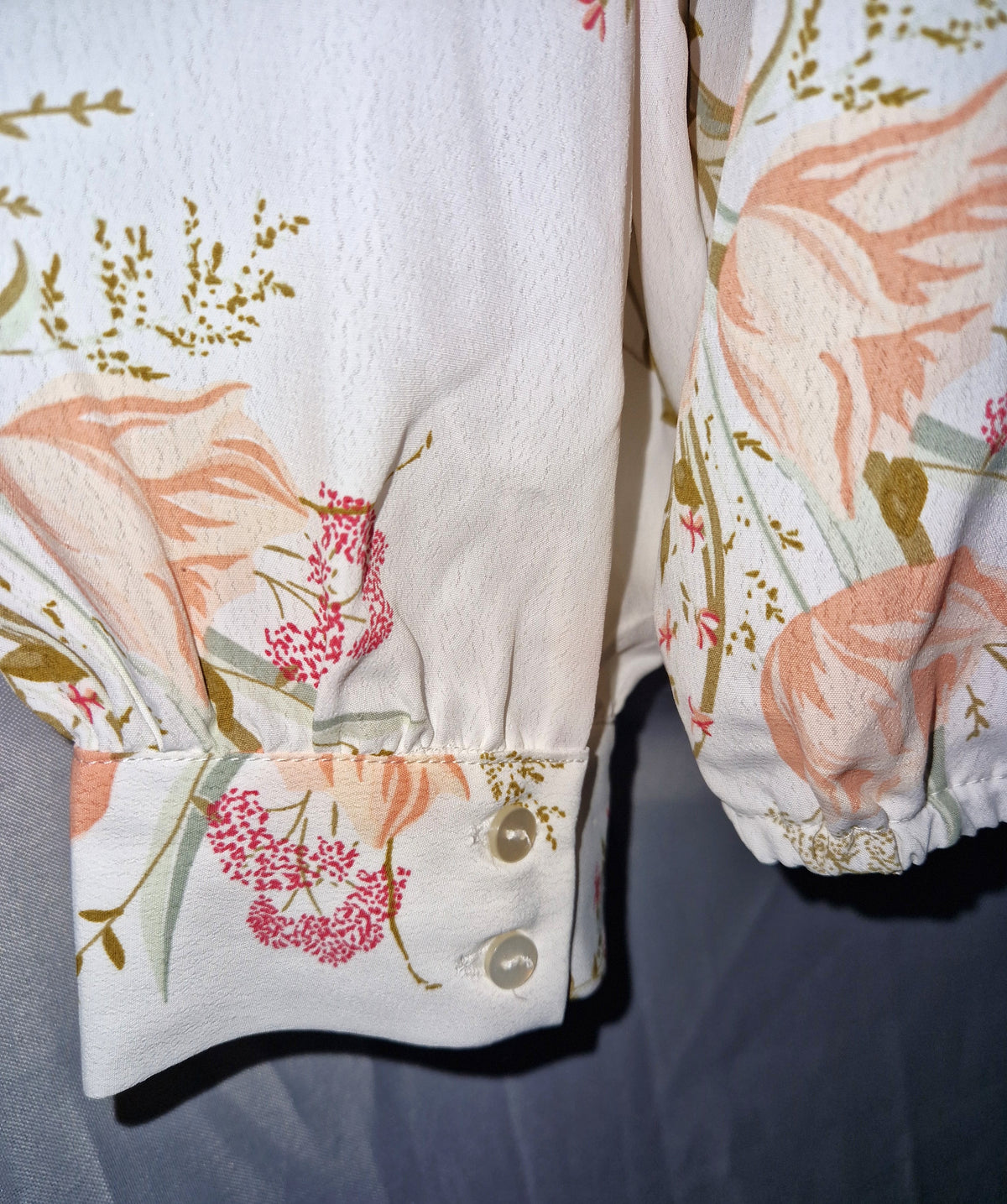,,DOROTHY PERKINS" daili palaidinė su guma (48 dydis).
