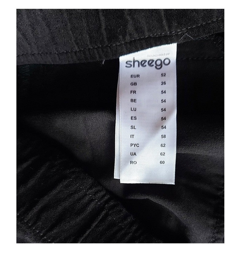 ,,SHEEGO" tamprios, veliūro kelnės (44-52 dydis).