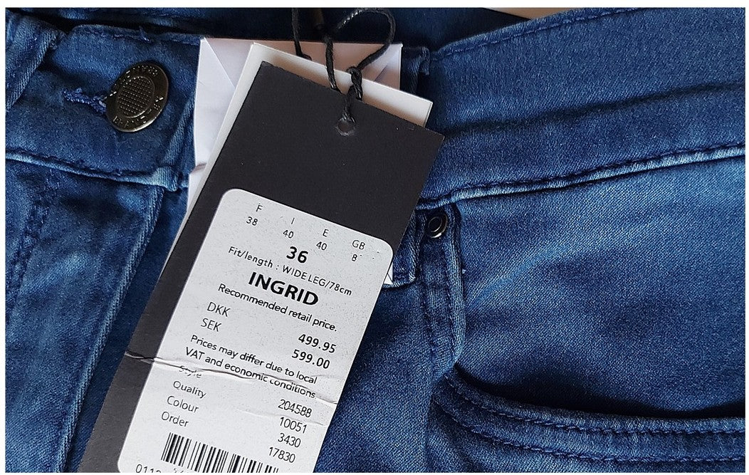 ,,Brandtex" džinsai tiesiais galais (36-40).
