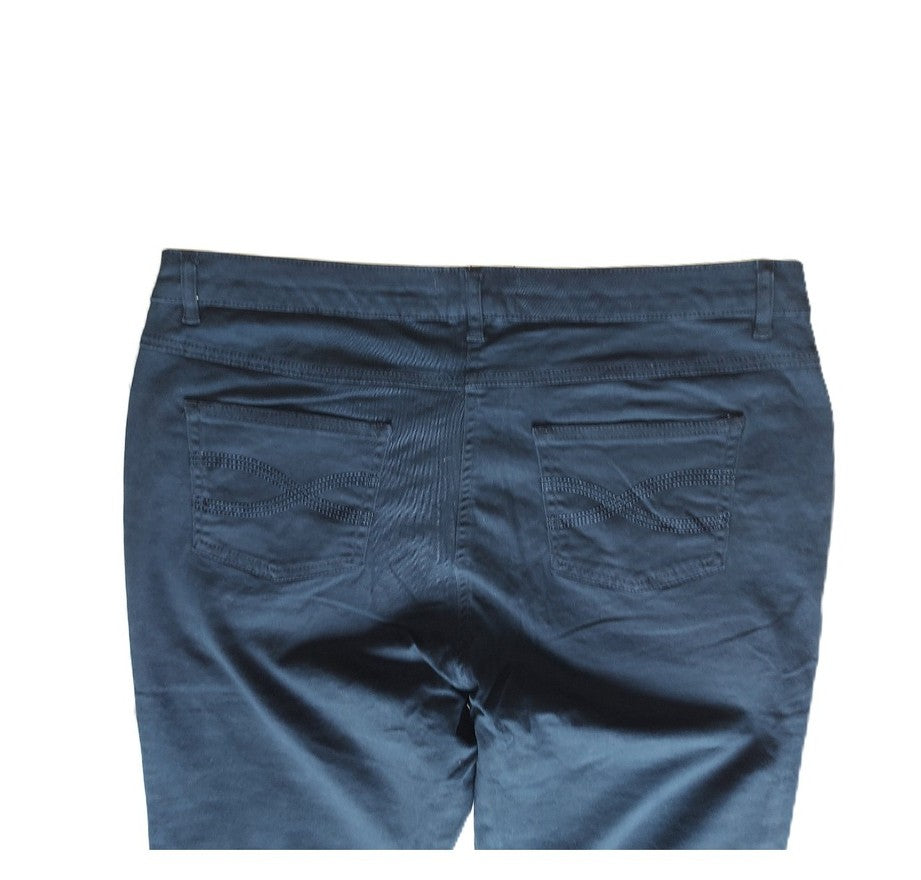 ,,collection" tamprūs džinsai (46-48 dydis).