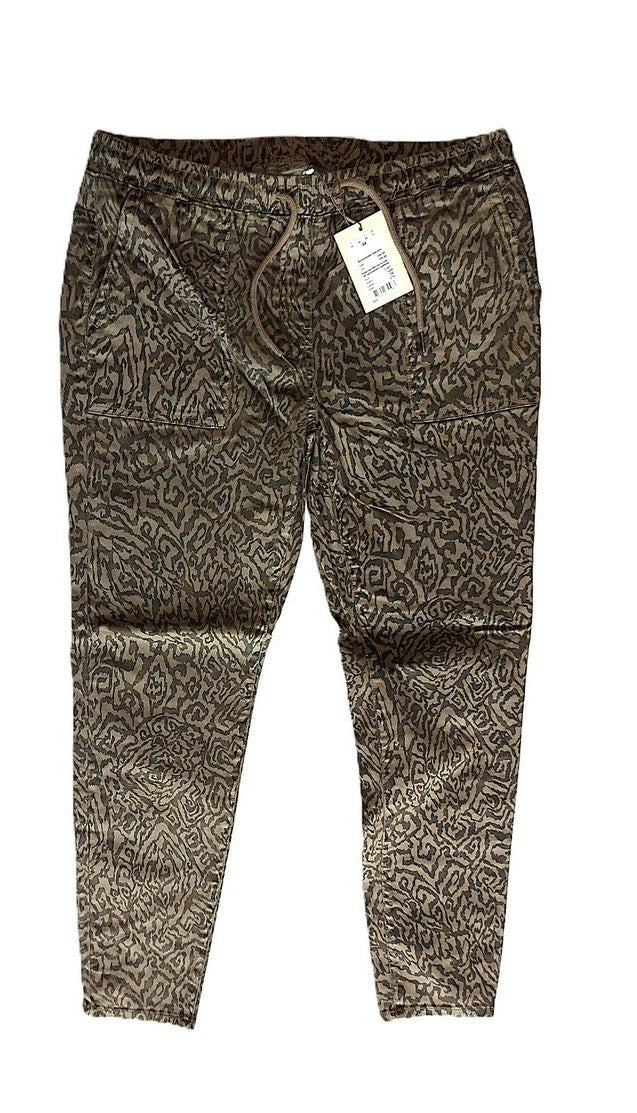 ,,B. coastline" tamprios kelnės (2XL-4XL).
