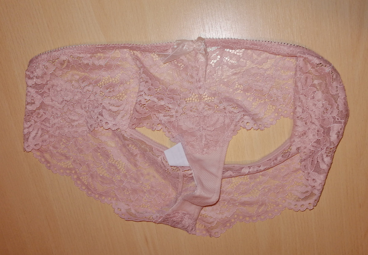 ,,Sample not for resale" kelnaitės ,,Brazilian" tipo (S-M dydis).