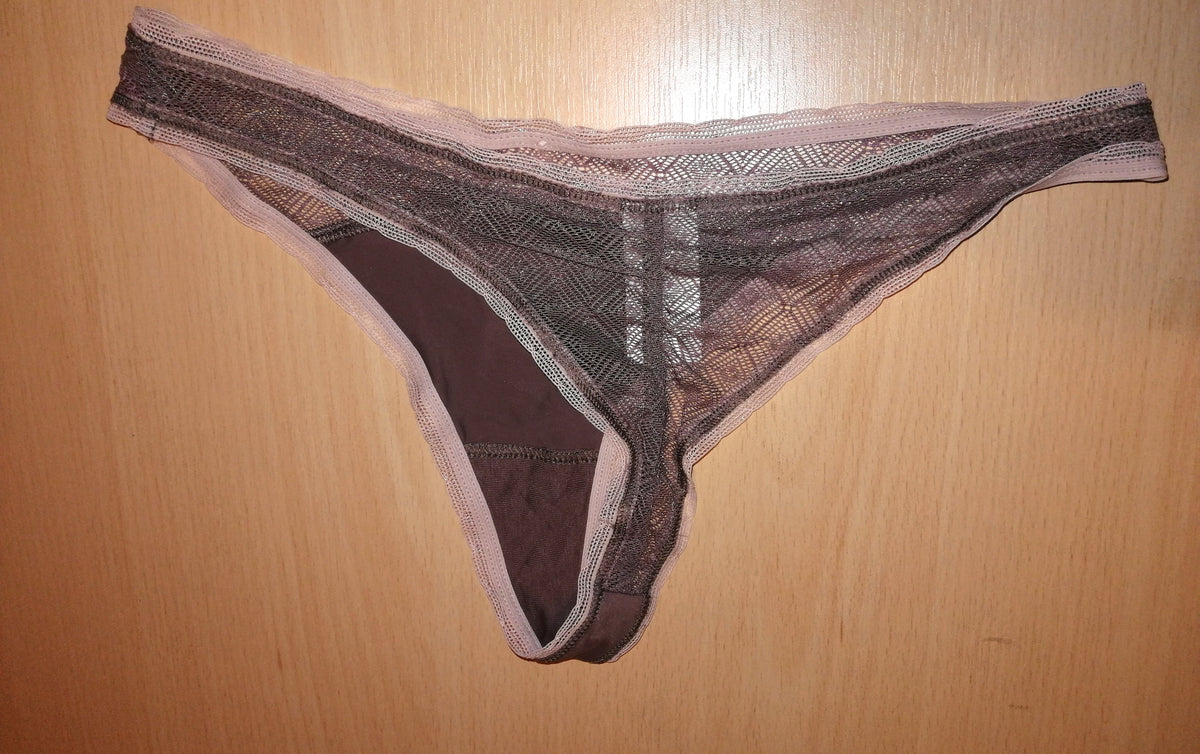 ,,FREYA" kelnaitės ,,Brazilian" tipo (S-L dydis).