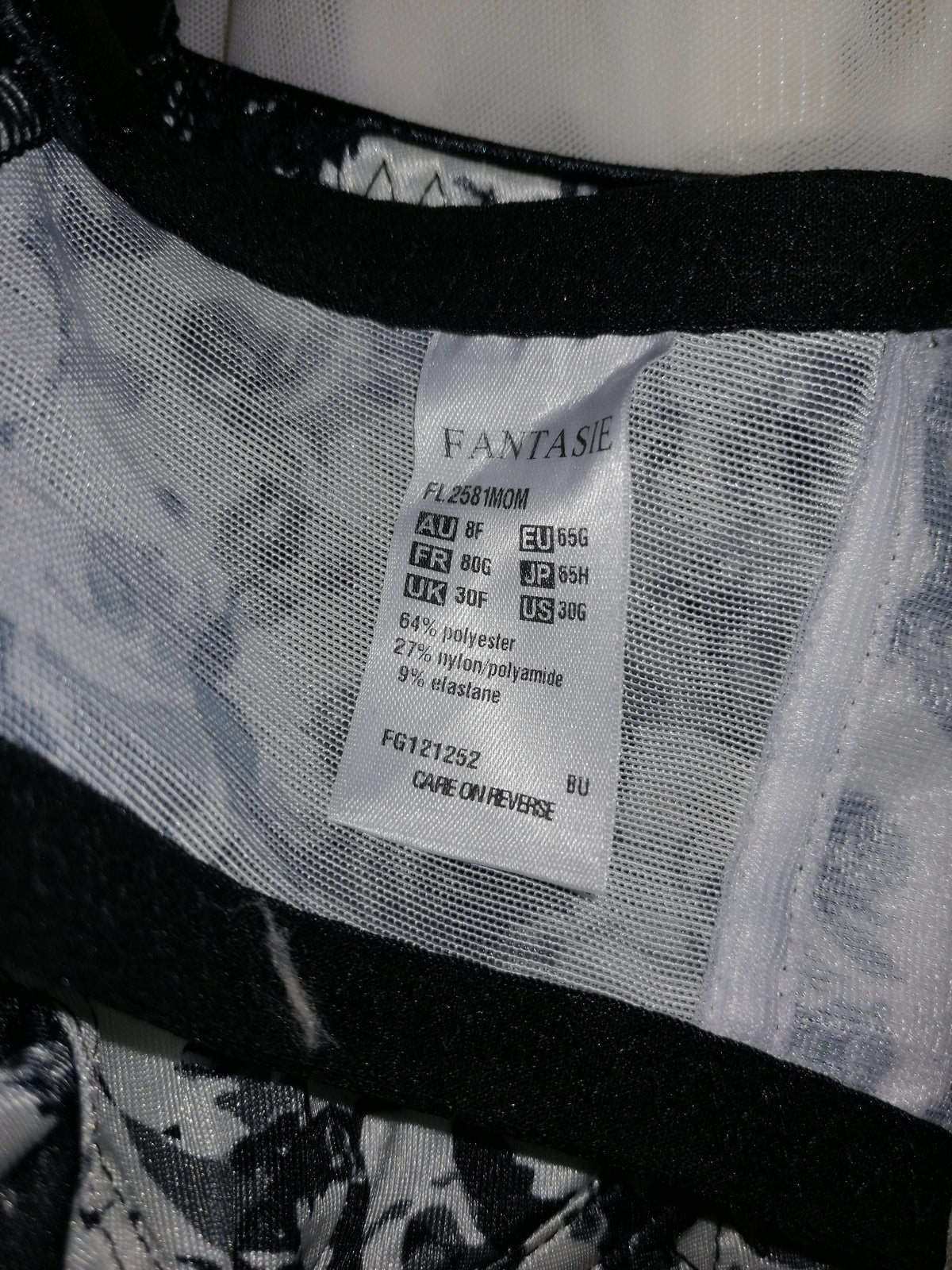 ,,FANTASIE" liemenėlė su lankeliais  pakietinimu 65G-I (tinka mažesniam dydžiui).