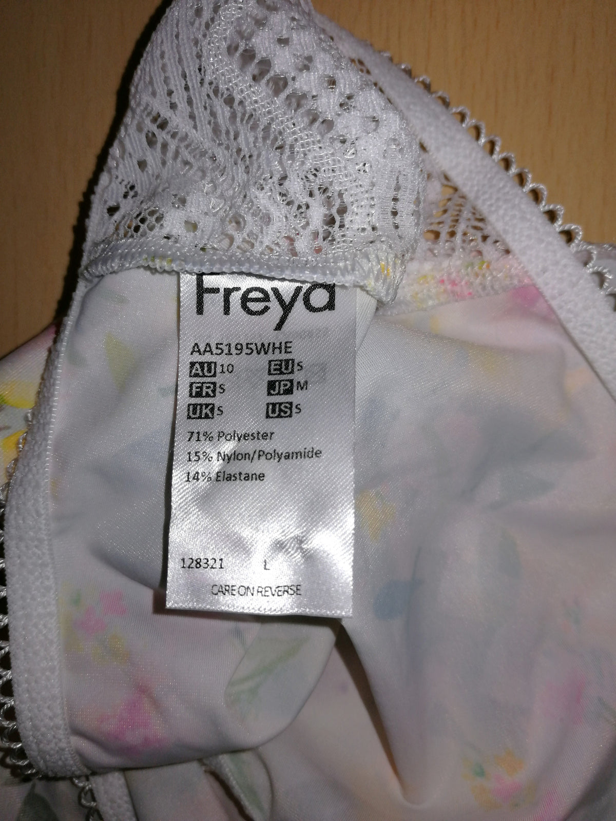 ,,FREYA" tamprios, patogios kelnaitės (S-L dydis).