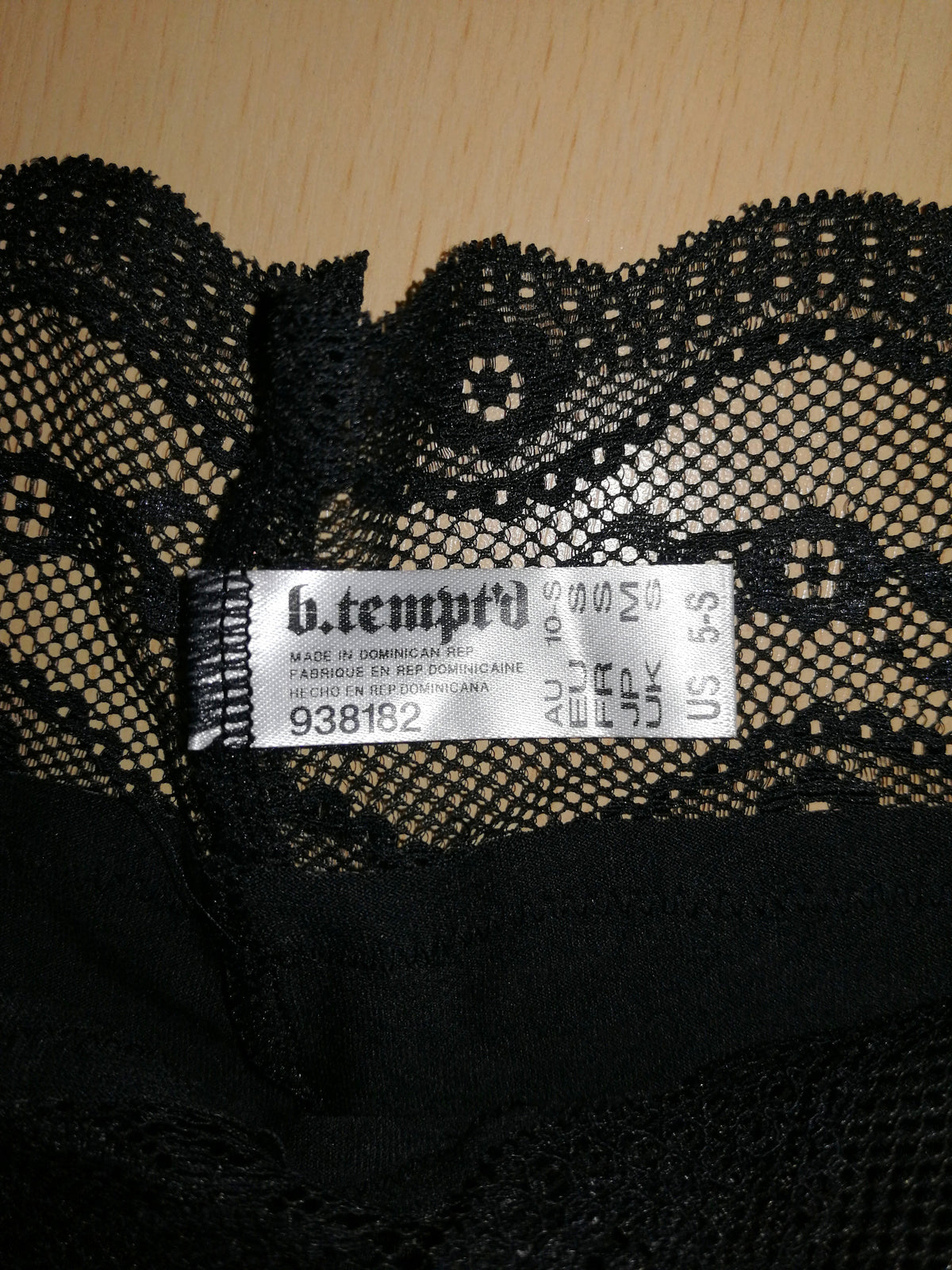 ,,b.tempt'd" tamprios, patogios kelnaitės (S-M dydis).