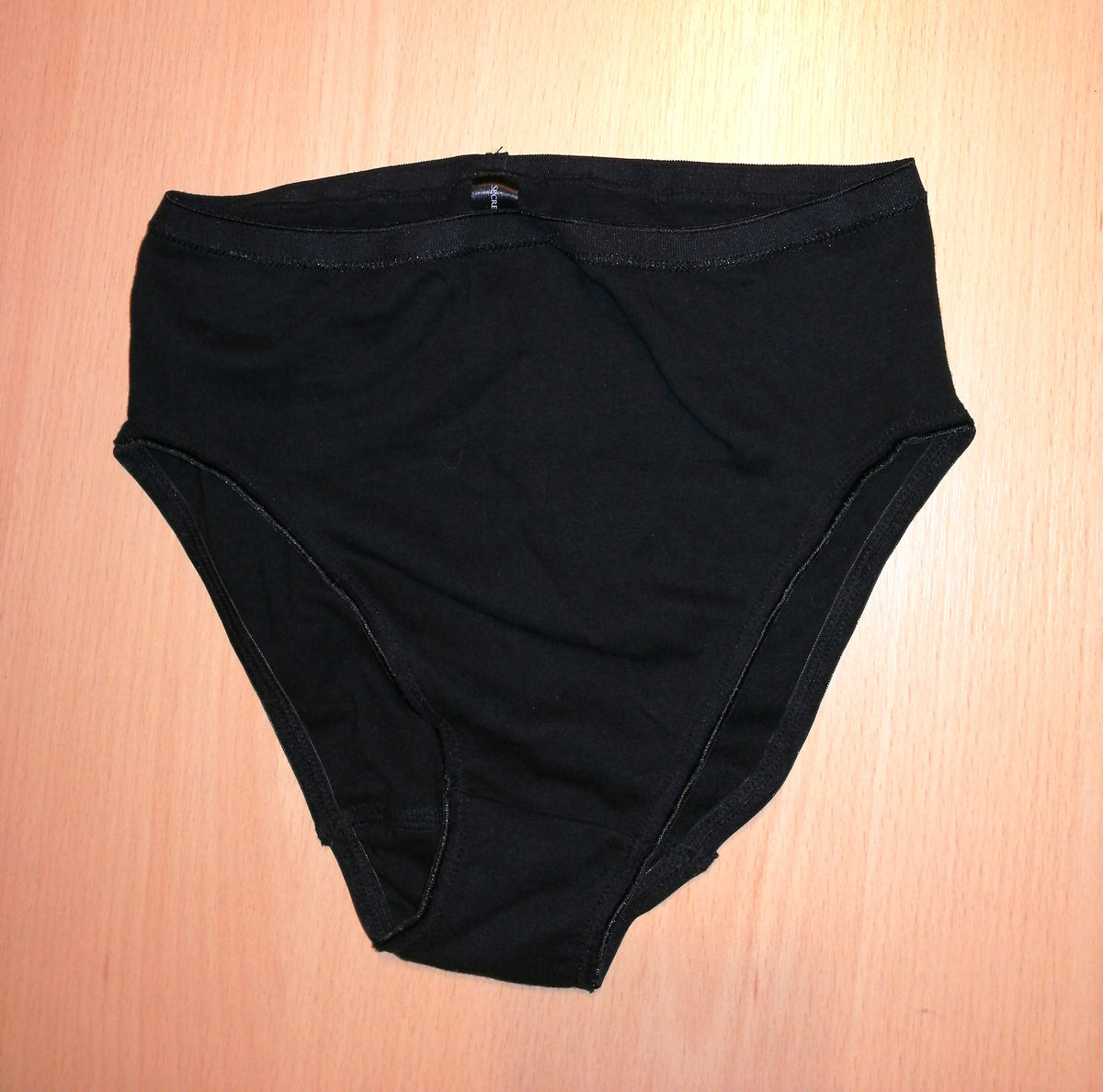 ,,SECRET POSSESSIONS"  patogios kelnaitės aukštesniu juosmeniu(38-40 dydis).