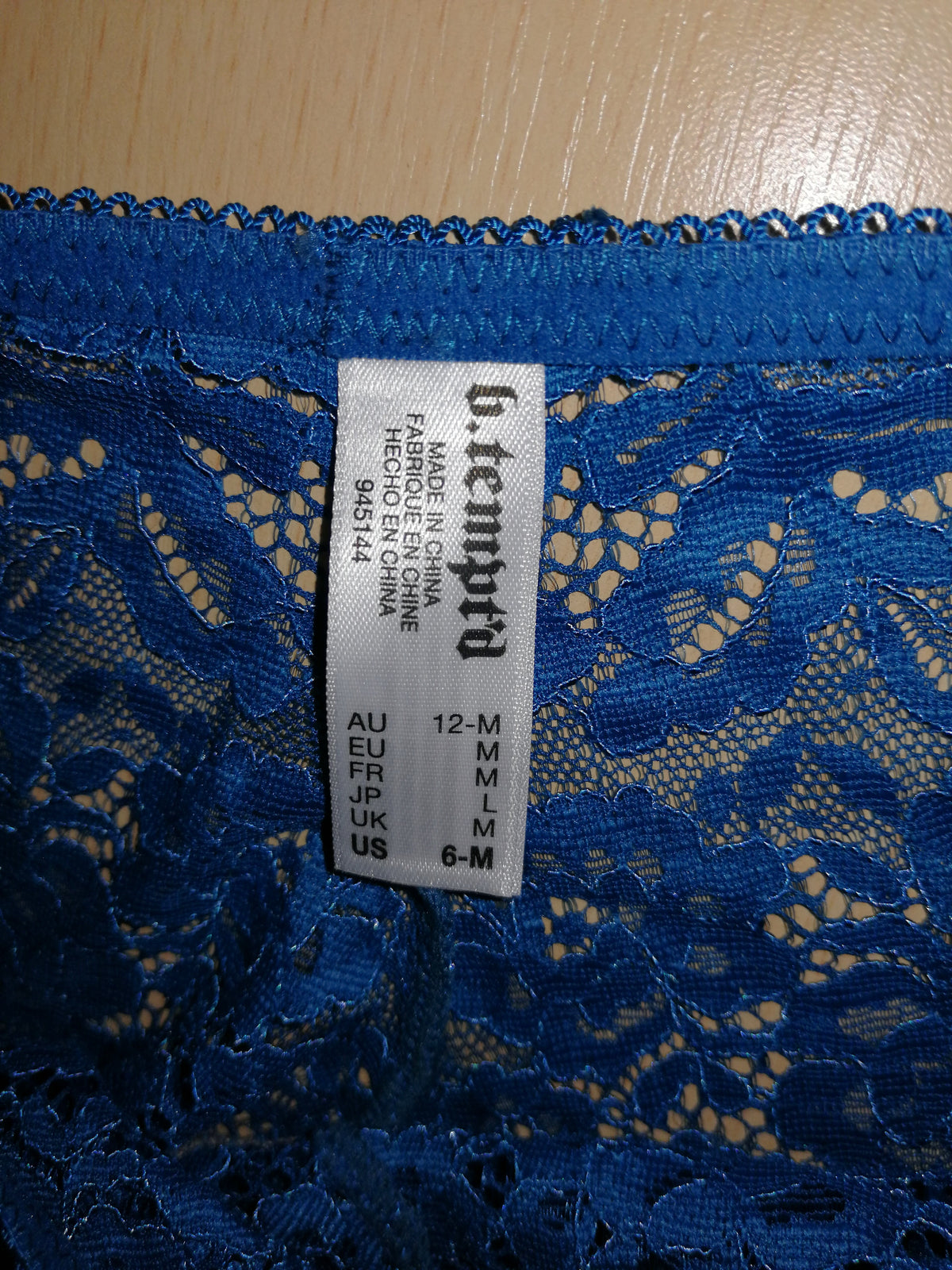 ,,b,tempt,d" kelnaitės ,,Brazilian" tipo (S-M dydis).