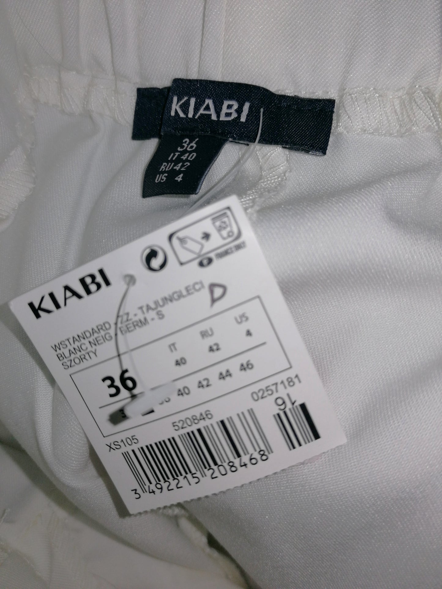 ,,KIABI" lengvi šortai (36 dydis).