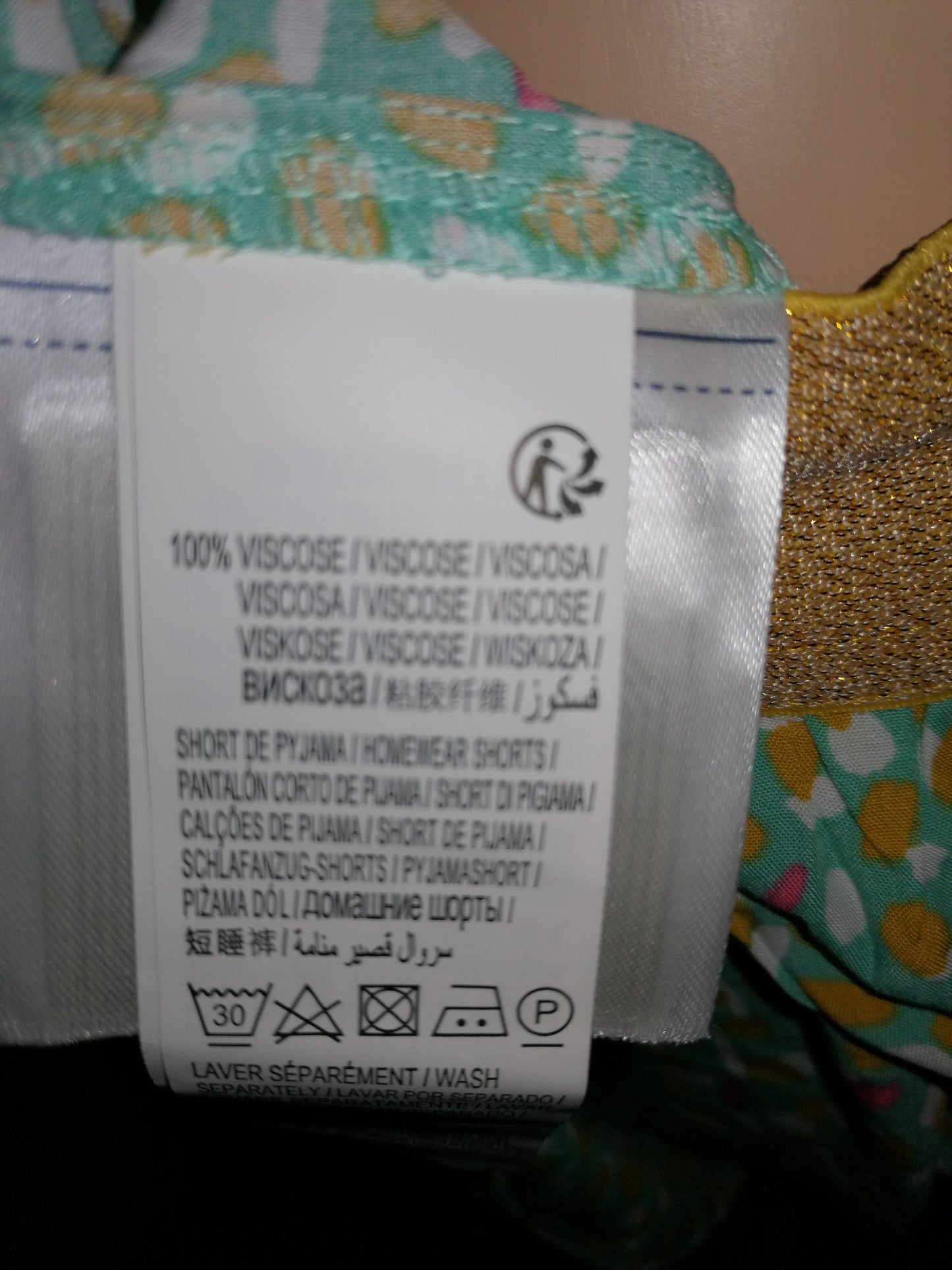 ,,KIABI" lengvi, puošnūs šortukai (38-40 dydis).