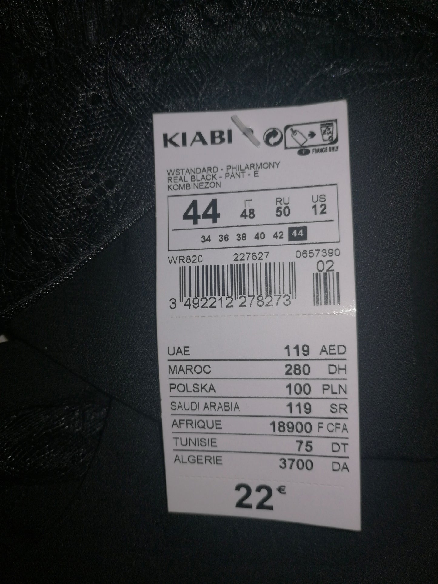 ,,KIABI" kombinezonas (44 dydis).
