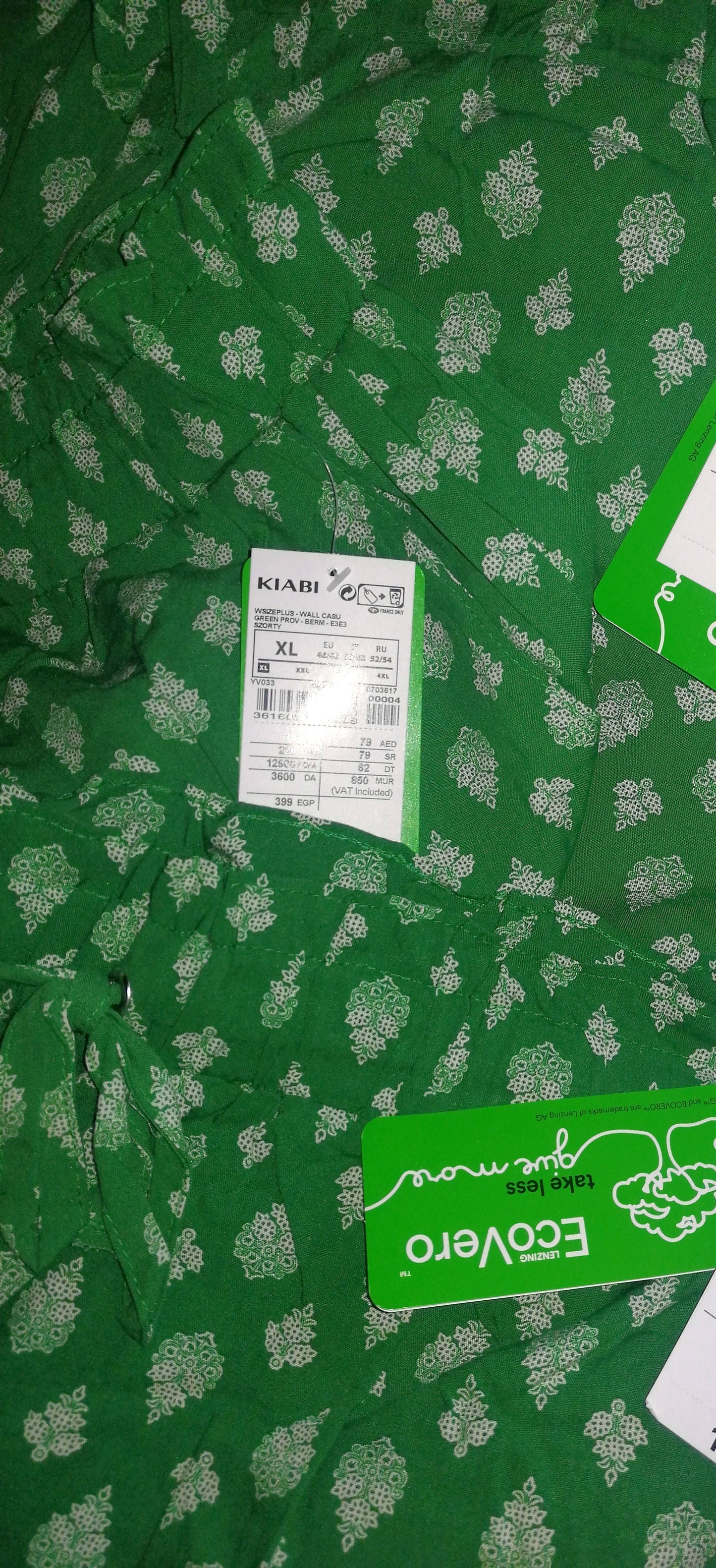 ,,KIABI"viskoziniai šortai (46-48 dydis).