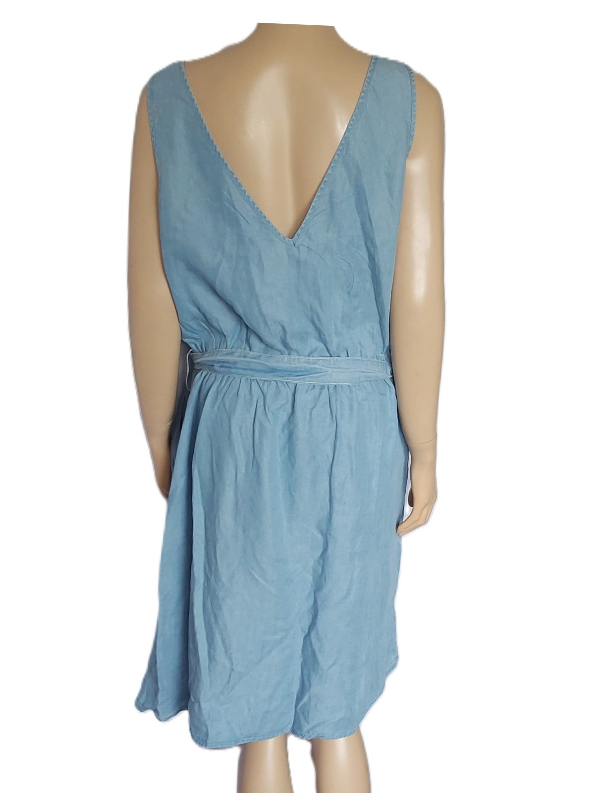 ,,H&M" lengvo džinso suknutė (44 dydis).