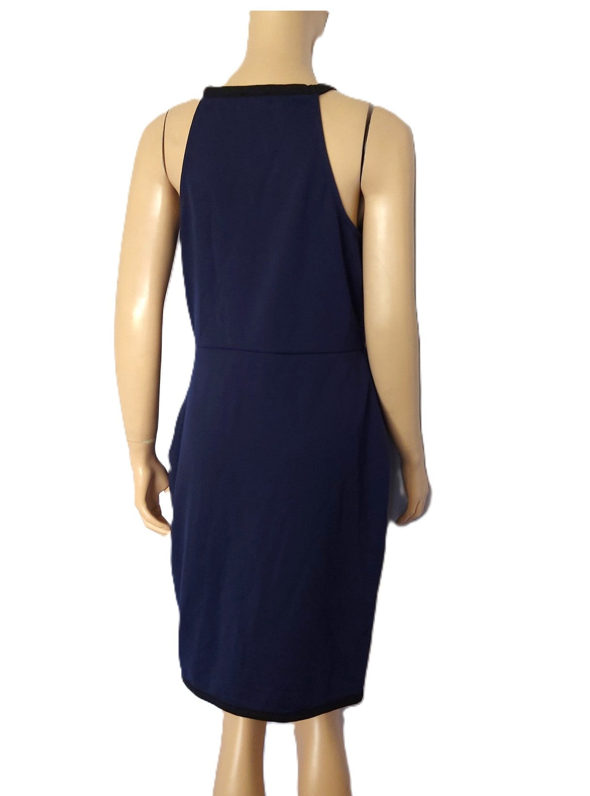 ,,RIVER ISLAND"  tampri suknutė (42 dydis).