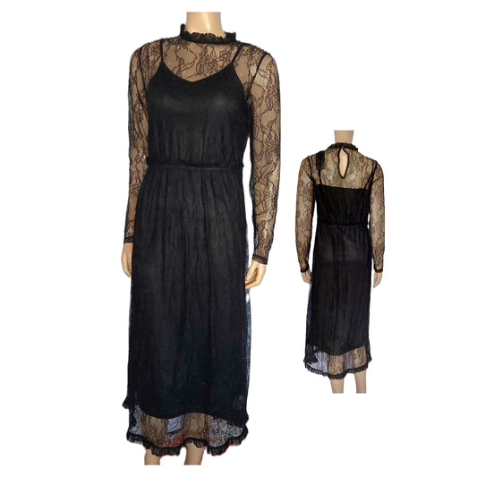 ,,RESERVED" suknutės su gipiūru (M-L).