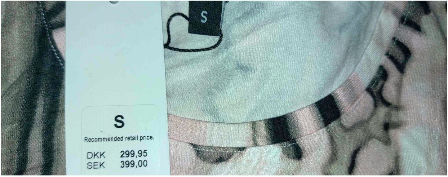 ,,Brandtex" minkšto, storesnio trikotažo palaidinė (S-L).
