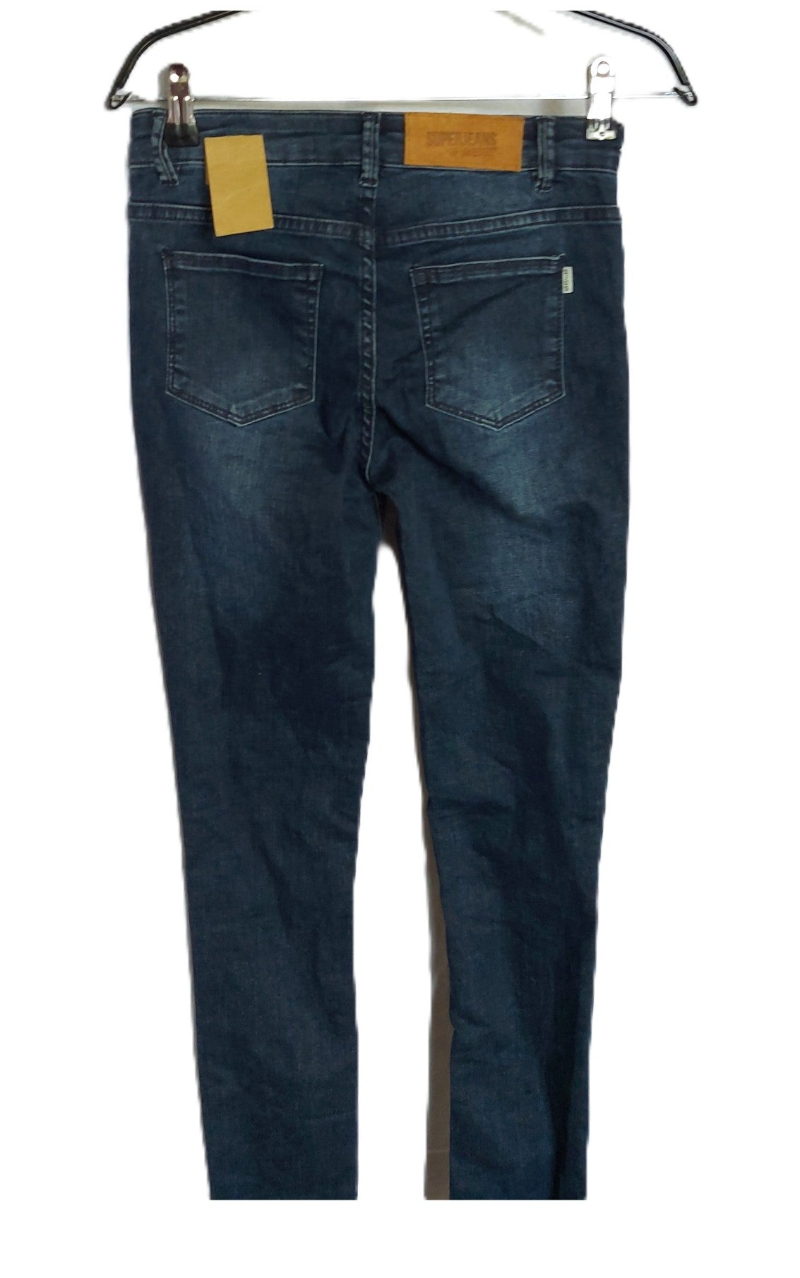 ,,SUPERJEANS OF SWEDEN" siauri džinsai (32/ 25 dydis).