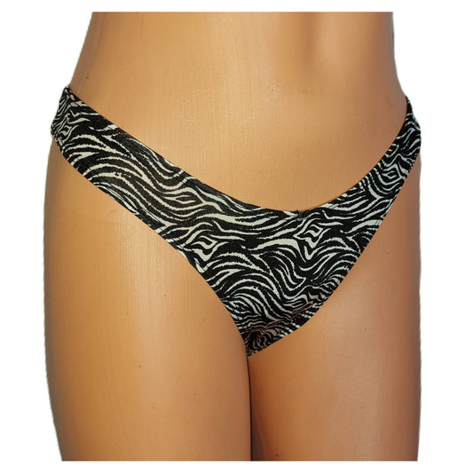 ,,Primark" kelnaitės-stringai (34-36 dydis).