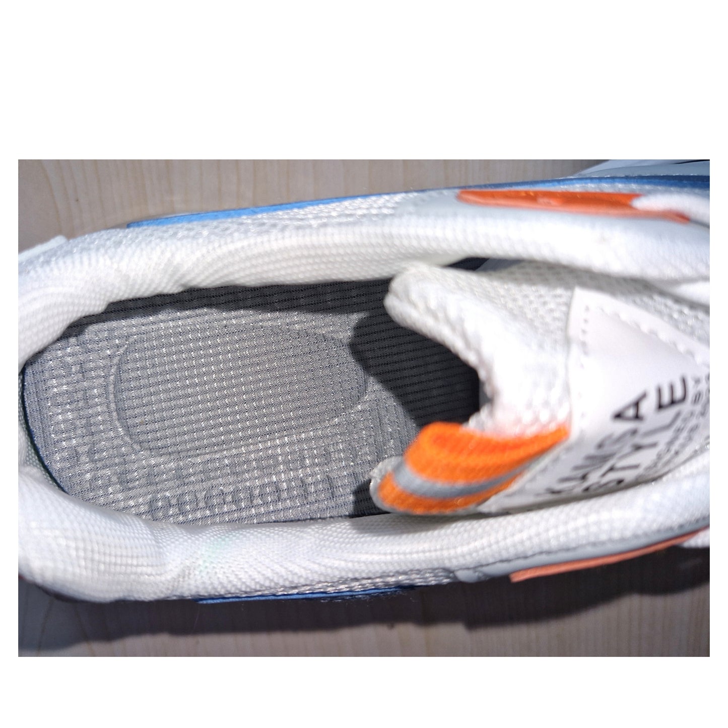 ,,Kamsa" lengvi kedai su oro pagalvėlėm (42-43 dydis).