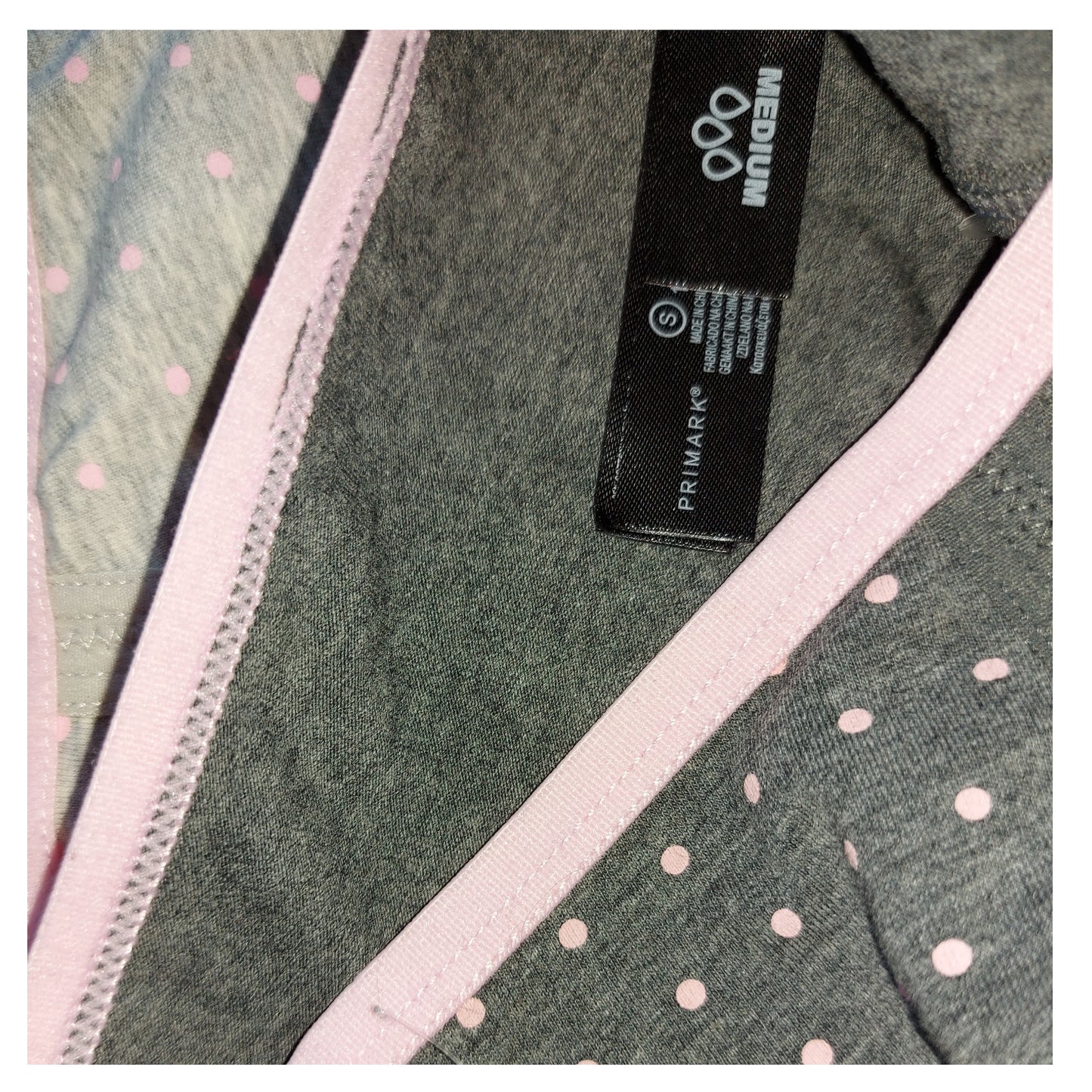 ,,Primark" menestruacinės kelnaitės (38-44 dydis).