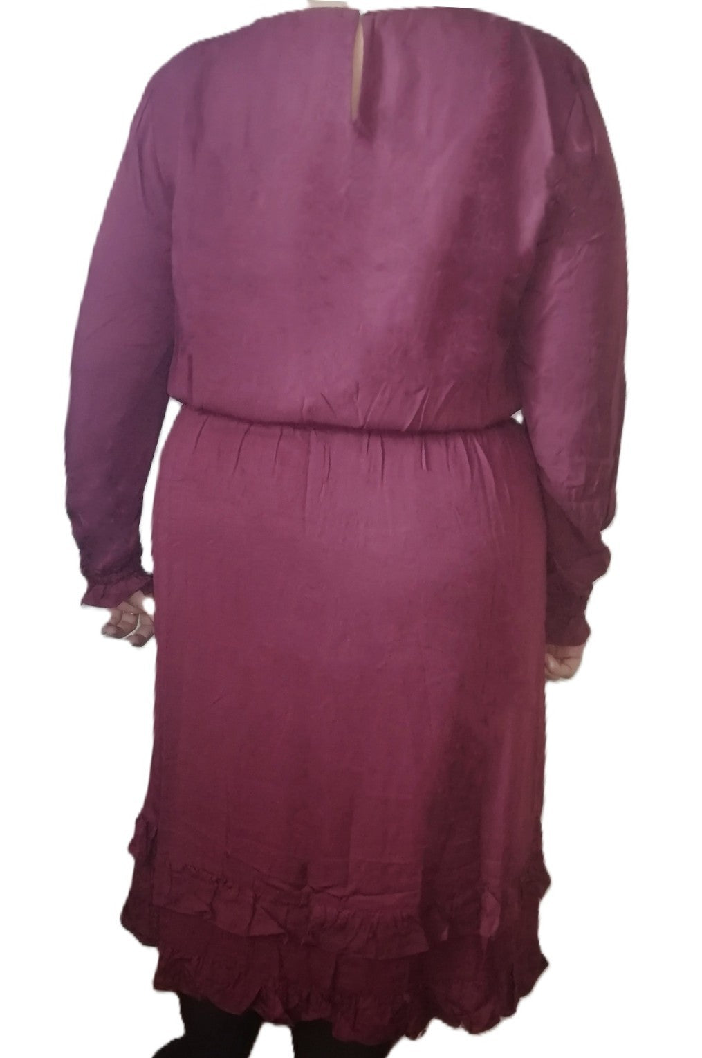 ,,SHEEGO" viskozinė suknutė (48 dydis).