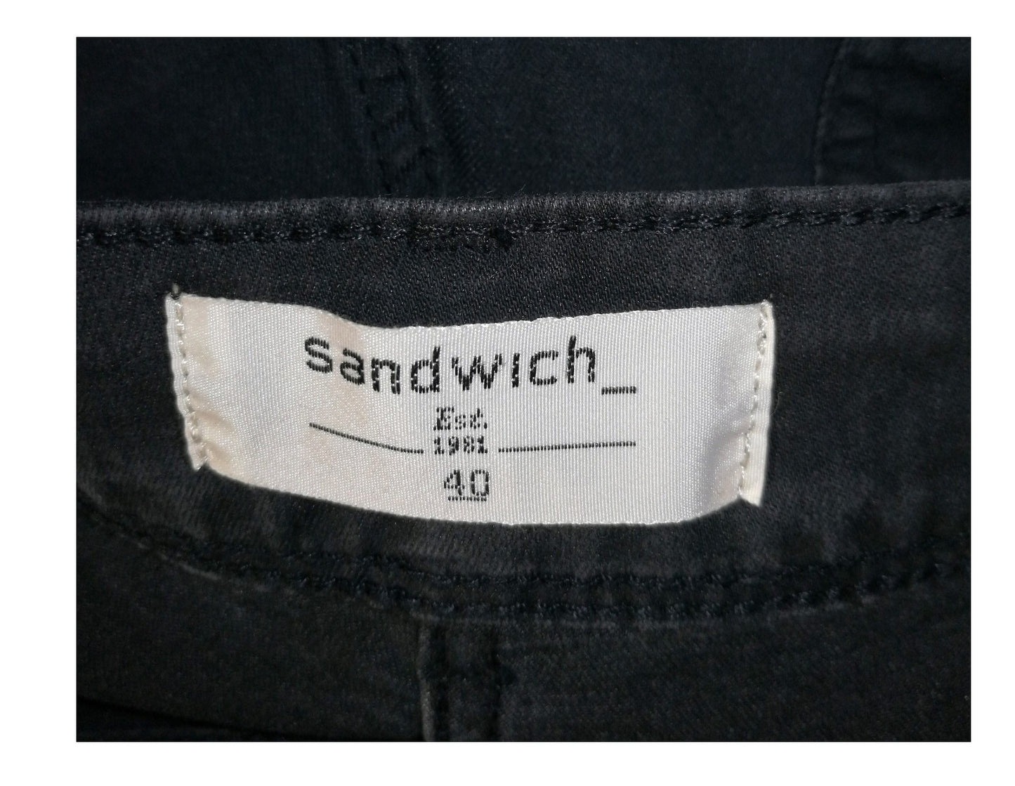 ,,SANDWICH" džinsai, siūvinėtais galais.