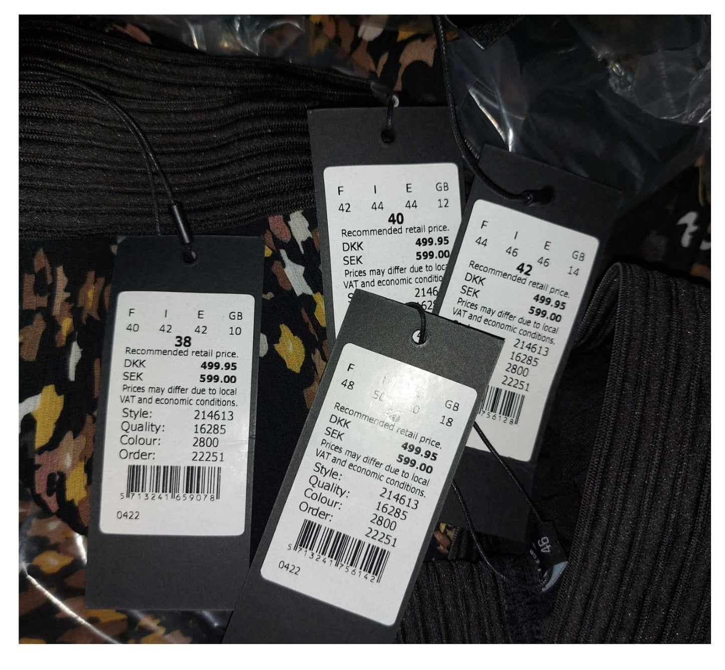 ,,Brandtex" smulkiai kostuotas sijonas tinkantis visiems sezonams (M-4XL dydis).