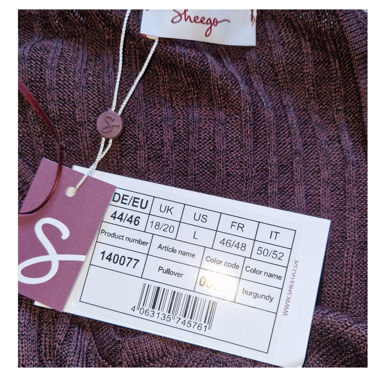 ,,Sheego" nestoras megztukas su subtiliu blizgiu (44-46 dydžio).