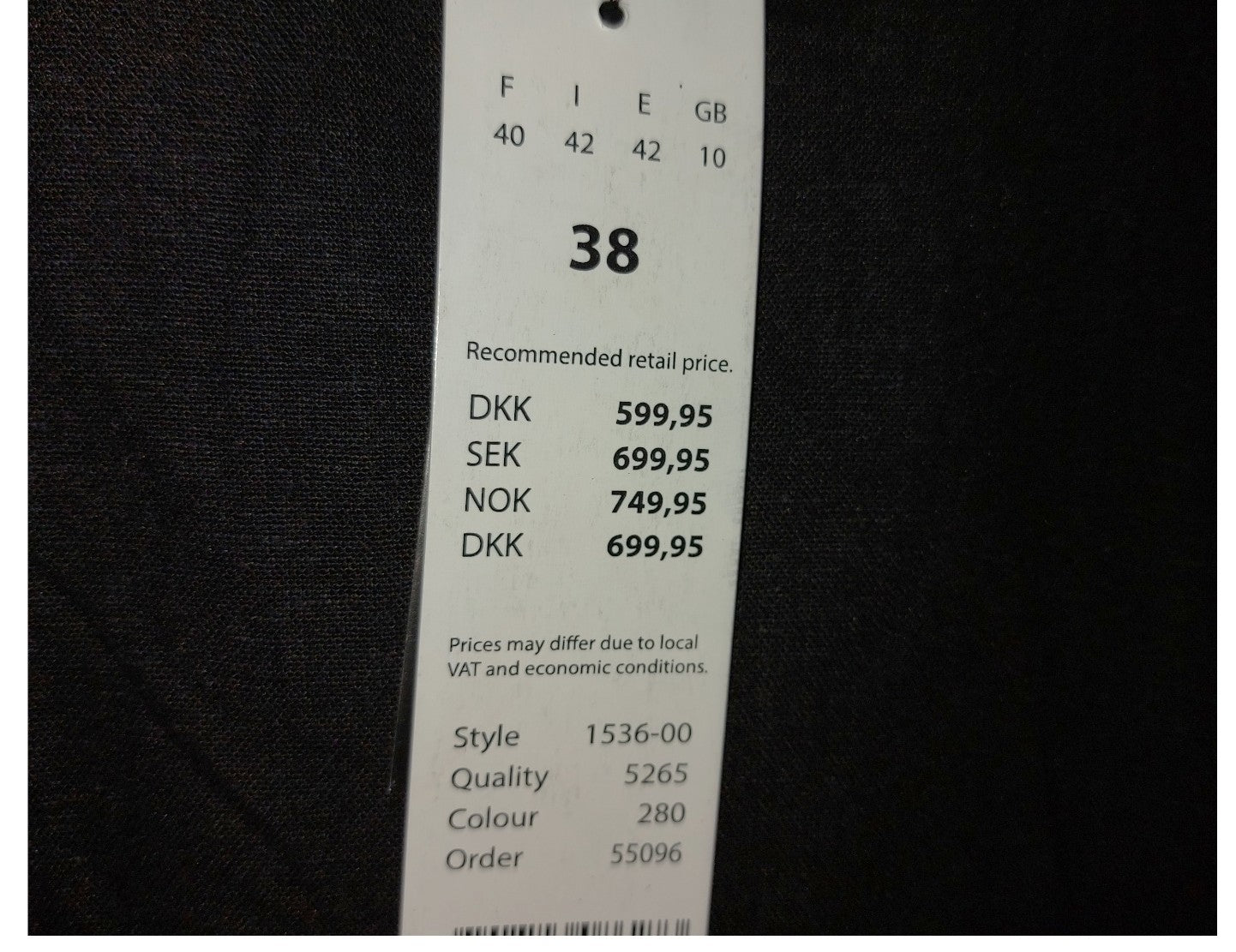 ,,Brandtex" švarkas su linu (M-L dydis).