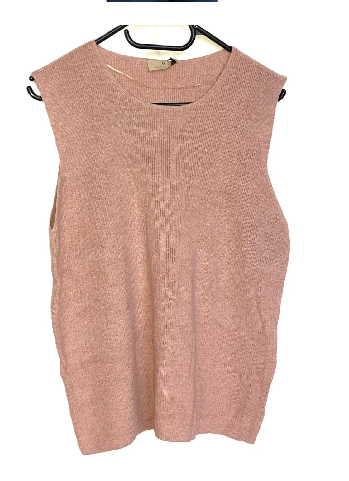 ,,B. copenhagen" nestora, megzta, tampri palaidinė-liemenė (S-XL).