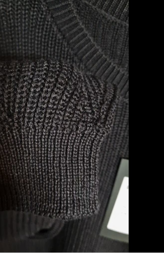 ,,ONLY" tamprus megztukas stulpelinio rašto (42-44 ir 50-52 dydžiai).