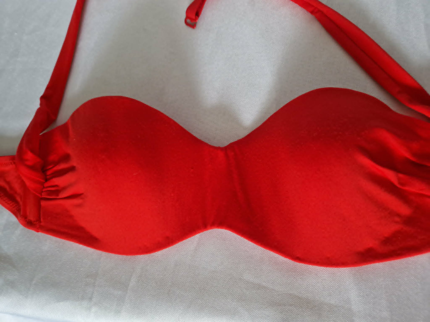 ,,Yamamay" maudymosi liemenėlė (65A dydis).